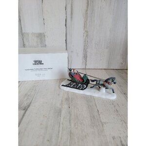 Dept 56 Dashing Through The Snow 58203 Village accessory Xmas‎